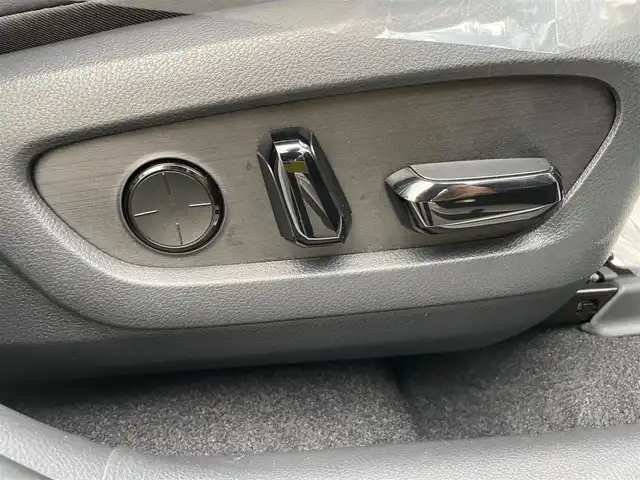 レクサス ＮＸ 250 バージョンL 石川県 2023(令5)年 1.9万km ソニッククォーツ 純正メモリーナビ/フルセグTV/パノラマモニター/革シート/シートヒーター/レーダークルーズ/レクサスセーフティ/サンルーフ/ハンドルヒーター/純正アルミホイール/ビルトインETC2.0/パワーバックドア/スマートキー/プッシュスタート/電動ミラー/保証書