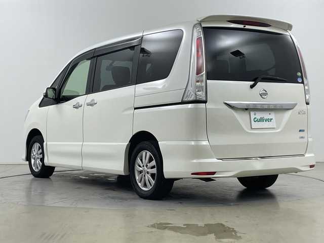 日産 セレナ ハイウェイスター Vセレクション 道央・札幌 2013(平25)年 6.5万km ブリリアントホワイトパール ・４WD/・社外CN-R300WDナビ/・DVD.CD。SD.Bluetooth/・フルセグ/バックカメラ /・後部座席モニター/・両側パワースライドドア /・クルーズコントロール/・ドライブレコーダー前後/・ETC/・アイドリングストップ/・スマートキー/ プッシュスタート