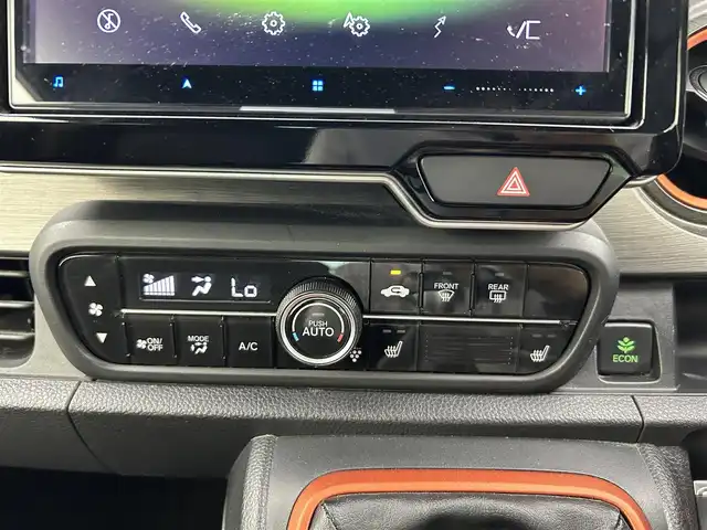 ホンダ Ｎ ＯＮＥ RS 愛知県 2021(令3)年 5.7万km プラチナホワイトパール 社外8型ナビ（フルセグ、CD、DVD、Bluetooth）/デジタルインナーミラー/ETC/ACC/シートヒーター（D+N）/衝突軽減ブレーキ/レーンキープアシスト/LEDヘッドライト/コーナーセンサー/電子パーキング/オートホールド/ドラレコ前後/オートライト/フォグライト/USB/スマートキー/横滑り防止装置