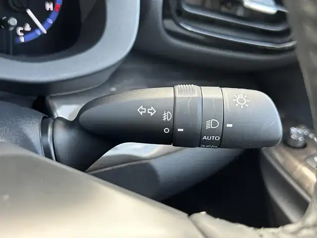 トヨタ ヤリスクロス ハイブリッド Z 福島県 2022(令4)年 0.2万km シルバーメタリック 純正8インチディスプレイオーディオ/バックカメラ/Bluetooth/電動リアゲート/BSM/トヨタセーフティセンス/オートハイビーム/ETCお/コーナーセンサー/レーダークルーズコントロール/LEDヘッドライト/シートヒーター/ハーフレザーシート