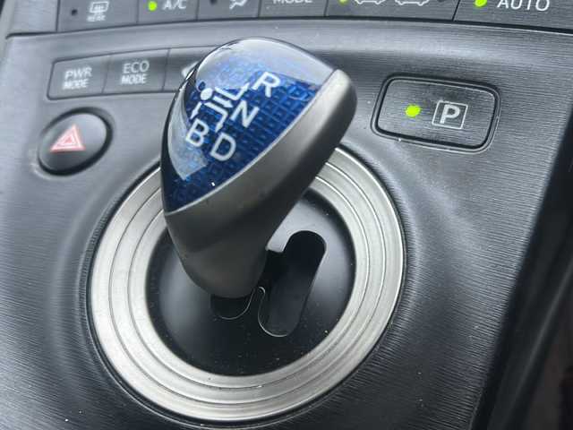 トヨタ プリウス G　LEDエディション 沖縄県 2011(平23)年 15.5万km シルバーM スマートキー/ETC