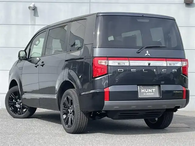 三菱 デリカＤ：５ シャモニー 千葉県 2025(令7)年 0.1千km グラファイトグレーメタリック/ブラックマイカ アルパイン11インチナビゲーション/フルセグＴＶ/Ｂｌｕｅｔｏｏｔｈ/ＡｐｐｌｅＣａｒＰｌａｙ/ＡｎｄｒｏｉｄＡｕｔｏ/USB/HDMI/後席フリップダウンモニター　/レーダークルーズコントロール/全方位カメラ　/ハーフレザーシート/両側パワースライドドア　/ハンドルヒーター/純正アルミホイール/純正LEDヘッドライト/オートライト/電動パーキングブレーキ/ブラインドスポットモニター/スマートキー