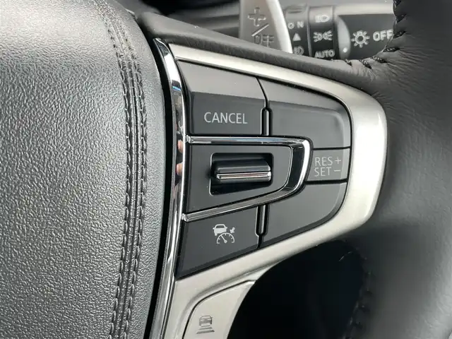 三菱 デリカＤ：５ シャモニー 千葉県 2025(令7)年 0.1千km グラファイトグレーメタリック/ブラックマイカ アルパイン11インチナビゲーション/フルセグＴＶ/Ｂｌｕｅｔｏｏｔｈ/ＡｐｐｌｅＣａｒＰｌａｙ/ＡｎｄｒｏｉｄＡｕｔｏ/USB/HDMI/後席フリップダウンモニター　/レーダークルーズコントロール/全方位カメラ　/ハーフレザーシート/両側パワースライドドア　/ハンドルヒーター/純正アルミホイール/純正LEDヘッドライト/オートライト/電動パーキングブレーキ/ブラインドスポットモニター/スマートキー