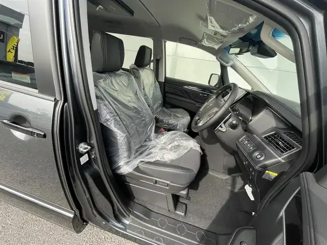 三菱 デリカＤ：５ シャモニー 千葉県 2025(令7)年 0.1千km グラファイトグレーメタリック/ブラックマイカ アルパイン11インチナビゲーション/フルセグＴＶ/Ｂｌｕｅｔｏｏｔｈ/ＡｐｐｌｅＣａｒＰｌａｙ/ＡｎｄｒｏｉｄＡｕｔｏ/USB/HDMI/後席フリップダウンモニター　/レーダークルーズコントロール/全方位カメラ　/ハーフレザーシート/両側パワースライドドア　/ハンドルヒーター/純正アルミホイール/純正LEDヘッドライト/オートライト/電動パーキングブレーキ/ブラインドスポットモニター/スマートキー