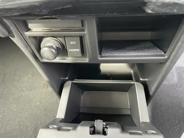 三菱 デリカＤ：５ シャモニー 千葉県 2025(令7)年 0.1千km グラファイトグレーメタリック/ブラックマイカ アルパイン11インチナビゲーション/フルセグＴＶ/Ｂｌｕｅｔｏｏｔｈ/ＡｐｐｌｅＣａｒＰｌａｙ/ＡｎｄｒｏｉｄＡｕｔｏ/USB/HDMI/後席フリップダウンモニター　/レーダークルーズコントロール/全方位カメラ　/ハーフレザーシート/両側パワースライドドア　/ハンドルヒーター/純正アルミホイール/純正LEDヘッドライト/オートライト/電動パーキングブレーキ/ブラインドスポットモニター/スマートキー