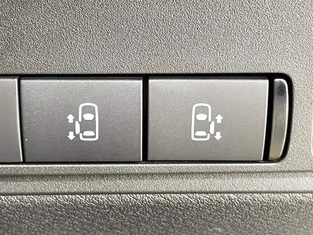 日産 セレナ e－パワー ハイウェイスター V 千葉県 2025(令7)年 0.1千km プリズムホワイト 登録済未使用車/エマージェンシーブレーキ/・プロパイロット/・レーンキープアシスト/・車線逸脱警報システム/・ブラインドスポットモニター/・クリアランスソナー/純正12.3インチコネクティッドナビ/・USB/Bluetooth/フルセグTV/・アラウンドビューモニター/・ビルトインETC2.0/・インテリジェントルームミラー/・純正前後ドライブレコーダー/純正フリップダウンモニター/両側電動ドア/革巻きステアリング/・ステアリングスイッチ/電子パーキング/・ブレーキホールド/ハーフレザーシート/左右独立エアコン/置くだけ充電/オートライト/・オートマチックハイビーム/・LEDヘッドライト/・LEDフォグランプ/純正16インチAW/電動格納ウインカーミラー/プッシュスタート/・スマートキー/・スペアキー/取扱説明書、新車時保証書