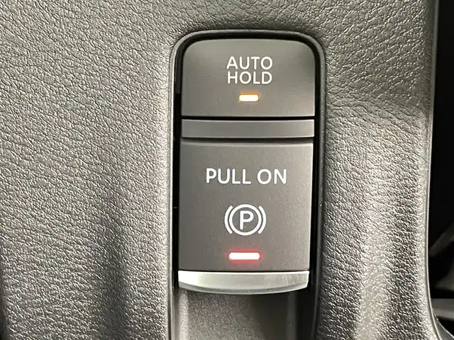 日産 セレナ e－パワー ハイウェイスター V 千葉県 2025(令7)年 0.1千km プリズムホワイト 登録済未使用車/エマージェンシーブレーキ/・プロパイロット/・レーンキープアシスト/・車線逸脱警報システム/・ブラインドスポットモニター/・クリアランスソナー/純正12.3インチコネクティッドナビ/・USB/Bluetooth/フルセグTV/・アラウンドビューモニター/・ビルトインETC2.0/・インテリジェントルームミラー/・純正前後ドライブレコーダー/純正フリップダウンモニター/両側電動ドア/革巻きステアリング/・ステアリングスイッチ/電子パーキング/・ブレーキホールド/ハーフレザーシート/左右独立エアコン/置くだけ充電/オートライト/・オートマチックハイビーム/・LEDヘッドライト/・LEDフォグランプ/純正16インチAW/電動格納ウインカーミラー/プッシュスタート/・スマートキー/・スペアキー/取扱説明書、新車時保証書