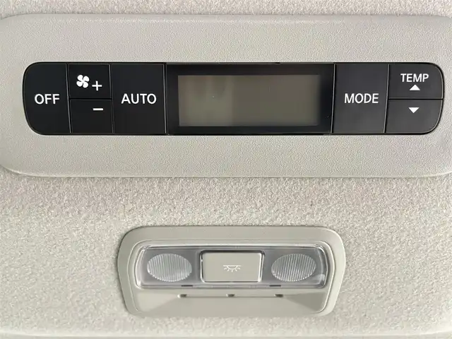 日産 セレナ e－パワー ハイウェイスター V 千葉県 2025(令7)年 0.1千km プリズムホワイト 登録済未使用車/エマージェンシーブレーキ/・プロパイロット/・レーンキープアシスト/・車線逸脱警報システム/・ブラインドスポットモニター/・クリアランスソナー/純正12.3インチコネクティッドナビ/・USB/Bluetooth/フルセグTV/・アラウンドビューモニター/・ビルトインETC2.0/・インテリジェントルームミラー/・純正前後ドライブレコーダー/純正フリップダウンモニター/両側電動ドア/革巻きステアリング/・ステアリングスイッチ/電子パーキング/・ブレーキホールド/ハーフレザーシート/左右独立エアコン/置くだけ充電/オートライト/・オートマチックハイビーム/・LEDヘッドライト/・LEDフォグランプ/純正16インチAW/電動格納ウインカーミラー/プッシュスタート/・スマートキー/・スペアキー/取扱説明書、新車時保証書