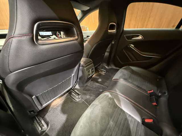 メルセデス・ベンツ ＣＬＡ１８０ AMG スタイル 千葉県 2018(平30)年 2.9万km マウンテングレー ＡＭＧプレミアムパッケージ　/パノラマＳＲ　/１オーナー　/ｈ／ｋサウンド　/アンビエントライト　/純正ナビ　/バックカメラ　/ＡＣＣ　/ＢＳＭ　/ＬＥＤヘッドライト　/オートライト　/半革　/シートヒーター　/パワーシート