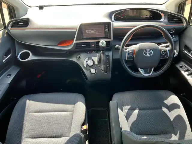 トヨタ シエンタ G 大阪府 2017(平29)年 2.3万km ブラックマイカ モデリスタエアロ/純正ナビ(CD/DVD/BT/フルセグ)/バックカメラ/両側パワースライドドア/ETC2.0/ワンオーナー/USB入力端子/ウォークスルー/純正フロアマット/横滑り防止装置/レーンキープアシスト/オートライト/オートマチックハイビーム/LEDヘッドライト/Wエアバック/純正ホイールキャップ車載/エンジンスタートボタン/スマートキー/パワーステアリング/パワーウィンドウ/アイドリングストップ/オートエアコン/社外アルミホイール/ABS/Wエアバック