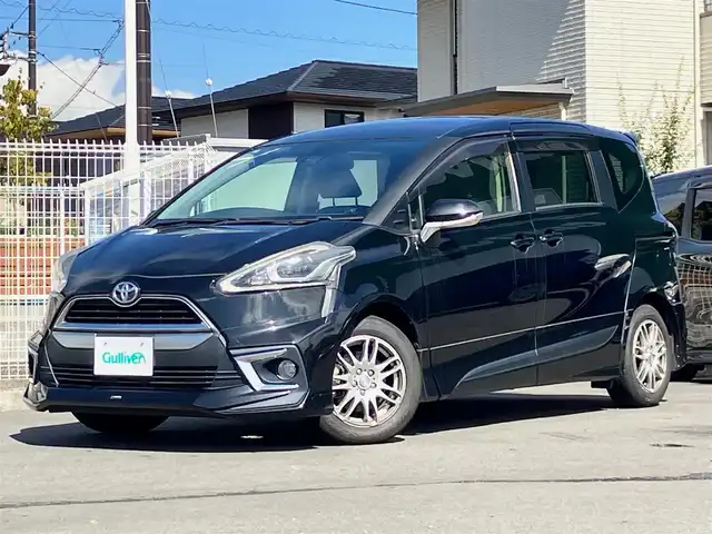 トヨタ シエンタ G 大阪府 2017(平29)年 2.3万km ブラックマイカ モデリスタエアロ/純正ナビ(CD/DVD/BT/フルセグ)/バックカメラ/両側パワースライドドア/ETC2.0/ワンオーナー/USB入力端子/ウォークスルー/純正フロアマット/横滑り防止装置/レーンキープアシスト/オートライト/オートマチックハイビーム/LEDヘッドライト/Wエアバック/純正ホイールキャップ車載/エンジンスタートボタン/スマートキー/パワーステアリング/パワーウィンドウ/アイドリングストップ/オートエアコン/社外アルミホイール/ABS/Wエアバック