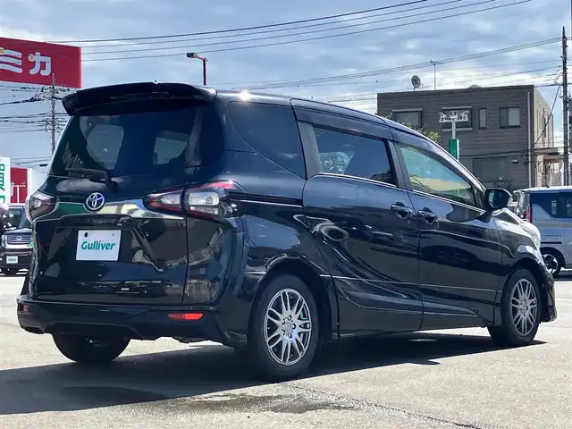 トヨタ シエンタ G 大阪府 2017(平29)年 2.3万km ブラックマイカ モデリスタエアロ/純正ナビ(CD/DVD/BT/フルセグ)/バックカメラ/両側パワースライドドア/ETC2.0/ワンオーナー/USB入力端子/ウォークスルー/純正フロアマット/横滑り防止装置/レーンキープアシスト/オートライト/オートマチックハイビーム/LEDヘッドライト/Wエアバック/純正ホイールキャップ車載/エンジンスタートボタン/スマートキー/パワーステアリング/パワーウィンドウ/アイドリングストップ/オートエアコン/社外アルミホイール/ABS/Wエアバック