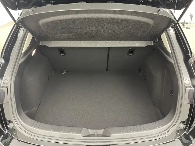 マツダ アクセラ スポーツ 15XD 埼玉県 2018(平30)年 7万km ジェットブラックマイカ 純正ナビ　３６０度ビューモニター　ＢＳＭ　ＥＴＣ　スマートシティブレーキ　クルーズコントロール　純正アルミホイール　コーナーセンサー　スマートキー　オートライト　ＬＥＤヘッドライト　地デジフルセグ