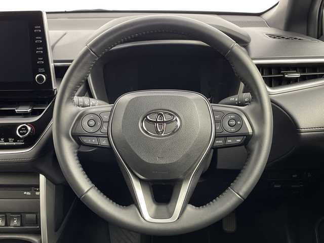 トヨタ カローラ クロス ハイブリッド Z 新潟県 2022(令4)年 4.9万km プラチナホワイトパールマイカ ４WD/純正ディスプレイオーディオ/（BT/FM/AM/フルセグTV）/バックカメラ/ステアリングスイッチ/パワーシート/ハーフレザーシート/シートヒーター/電動リアゲート/TVキャンセラー/シーケンシャルウィンカー/電格ミラー/純正LEDオートヘッドライト/フロントフォグライト/ヘッドライトレベライザー/電格ミラー/ETC