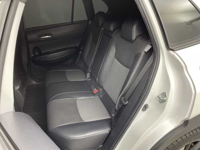 トヨタ カローラ クロス ハイブリッド Z 新潟県 2022(令4)年 4.9万km プラチナホワイトパールマイカ ４WD/純正ディスプレイオーディオ/（BT/FM/AM/フルセグTV）/バックカメラ/ステアリングスイッチ/パワーシート/ハーフレザーシート/シートヒーター/電動リアゲート/TVキャンセラー/シーケンシャルウィンカー/電格ミラー/純正LEDオートヘッドライト/フロントフォグライト/ヘッドライトレベライザー/電格ミラー/ETC