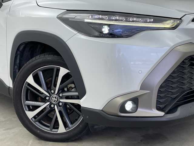トヨタ カローラ クロス ハイブリッド Z 新潟県 2022(令4)年 4.9万km プラチナホワイトパールマイカ ４WD/純正ディスプレイオーディオ/（BT/FM/AM/フルセグTV）/バックカメラ/ステアリングスイッチ/パワーシート/ハーフレザーシート/シートヒーター/電動リアゲート/TVキャンセラー/シーケンシャルウィンカー/電格ミラー/純正LEDオートヘッドライト/フロントフォグライト/ヘッドライトレベライザー/電格ミラー/ETC