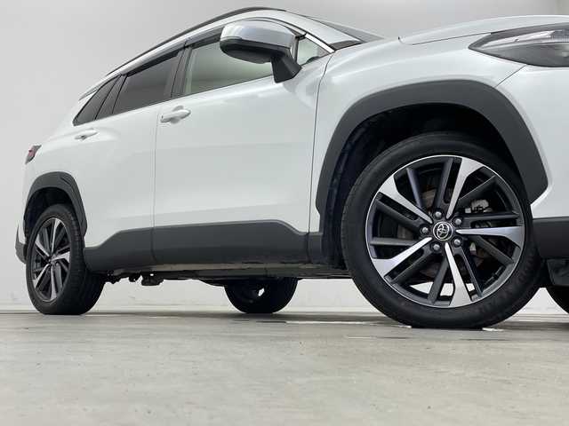 トヨタ カローラ クロス ハイブリッド Z 新潟県 2022(令4)年 4.9万km プラチナホワイトパールマイカ ４WD/純正ディスプレイオーディオ/（BT/FM/AM/フルセグTV）/バックカメラ/ステアリングスイッチ/パワーシート/ハーフレザーシート/シートヒーター/電動リアゲート/TVキャンセラー/シーケンシャルウィンカー/電格ミラー/純正LEDオートヘッドライト/フロントフォグライト/ヘッドライトレベライザー/電格ミラー/ETC