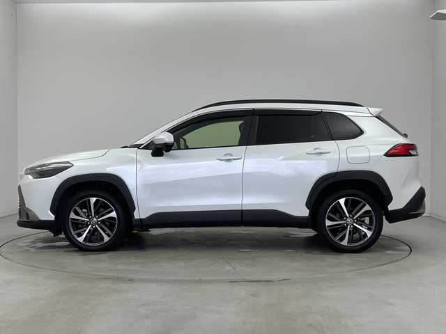 トヨタ カローラ クロス ハイブリッド Z 新潟県 2022(令4)年 4.9万km プラチナホワイトパールマイカ ４WD/純正ディスプレイオーディオ/（BT/FM/AM/フルセグTV）/バックカメラ/ステアリングスイッチ/パワーシート/ハーフレザーシート/シートヒーター/電動リアゲート/TVキャンセラー/シーケンシャルウィンカー/電格ミラー/純正LEDオートヘッドライト/フロントフォグライト/ヘッドライトレベライザー/電格ミラー/ETC