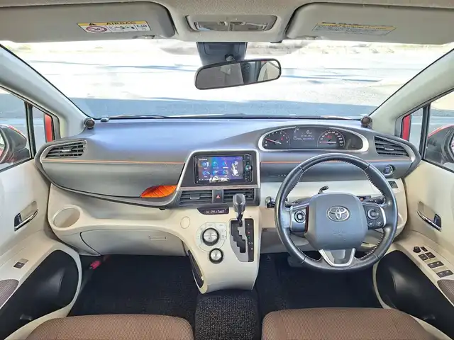 トヨタ シエンタ G 大阪府 2016(平28)年 5.8万km レッドマイカM /禁煙車//ワンオーナー//社外SDナビ/MDV-Z702W//Bluetooth/CD/DVD/SD/USB//フルセグテレビ//バックカメラ//ビルトインETC//両側パワースライドドア//ステアリングスイッチ//衝突軽減ブレーキ//純正フロアマット//取説・保証書・記録簿
