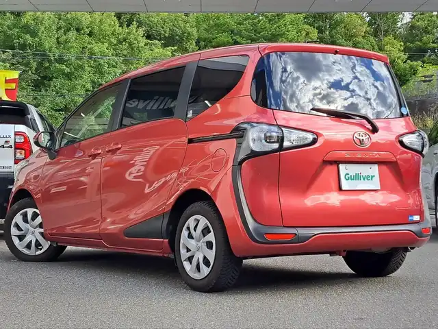 トヨタ シエンタ G 大阪府 2016(平28)年 5.8万km レッドマイカM /禁煙車//ワンオーナー//社外SDナビ/MDV-Z702W//Bluetooth/CD/DVD/SD/USB//フルセグテレビ//バックカメラ//ビルトインETC//両側パワースライドドア//ステアリングスイッチ//衝突軽減ブレーキ//純正フロアマット//取説・保証書・記録簿