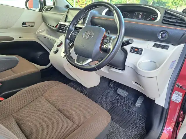 トヨタ シエンタ G 大阪府 2016(平28)年 5.8万km レッドマイカM /禁煙車//ワンオーナー//社外SDナビ/MDV-Z702W//Bluetooth/CD/DVD/SD/USB//フルセグテレビ//バックカメラ//ビルトインETC//両側パワースライドドア//ステアリングスイッチ//衝突軽減ブレーキ//純正フロアマット//取説・保証書・記録簿