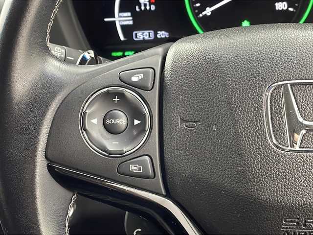 ホンダ ヴェゼル ハイブリッド Z ホンダセンシング 大阪府 2017(平29)年 5.9万km クリスタルブラックパール 純正8型ナビ(フルセグTV/HDMI/USB/CD/DVD)/リンクアップフリー/バックカメラ/ETC/ルーフレール/Honda SENSING/・衝突軽減ブレーキ/・誤発信抑制機能/・歩行者事故低減ステアリング/・路外逸脱抑制機能/・アダブティブ・クルーズ・コントロール/・車線維持支援システム/・先行車発信お知らせ機能/・標識認識機能/オートライト/盗難防止装置/ハーフレザーシート/シートヒーター(D/N席)/純正フロアマット/純正AW/スペアキー/地図カードなし/取扱説明書/保証書