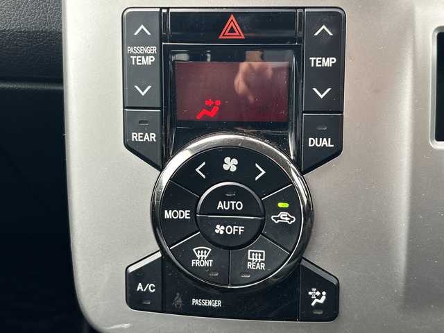 トヨタ ヴォクシー ZS 煌 山口県 2011(平23)年 9万km ブラック ワンオーナー/禁煙車/モデリスタエアロ/(フロント・リアアンダー)/スマートキー/プッシュスタート/フリップダウンモニター/ETC/両側パワースライドドア/純正メモリナビ/(TV/BT/DVD/ラジオ)/バックカメラ/パドルシフト/オートライト/オートエアコン/純正フロアマット/純正アルミホイール/保証書/取扱説明書/記録簿