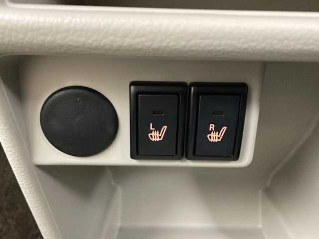 スズキ ラパン X 秋田県 2021(令3)年 2万km フレンチミントパールメタリック 4WD/純正ナビ　/フルセグTV/CD/DVD/Bluetooth/レーダーブレーキサポート　/レーンキープアシスト　/横滑り防止装置　/コーナーセンサー　/アイドリングストップ/バックカメラ　/前席シートヒーター　/nanoeエアコン　/スペアキー　/エンジンスターター　/LEDヘッドライト/ドアミラーヒーラー/電動格納ミラー/プッシュスタート/純正フロアマット/純正アルミホイール/純正ドアバイザー