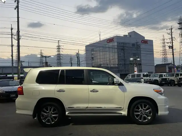 トヨタ ランドクルーザー AX 愛知県 2015(平27)年 10.6万km ホワイトパールクリスタルシャイン ECLIPSE SDナビ/フルセグTV/バックカメラ/Bluetooth/サンルーフ/モデリスタエアロ/デフロック/ETC