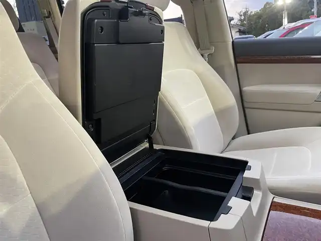 トヨタ ランドクルーザー AX 愛知県 2015(平27)年 10.6万km ホワイトパールクリスタルシャイン ECLIPSE SDナビ/フルセグTV/バックカメラ/Bluetooth/サンルーフ/モデリスタエアロ/デフロック/ETC