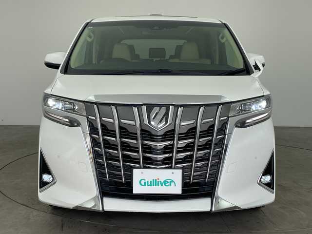 トヨタ アルファード G 兵庫県 2019(平31)年 7.3万km ホワイトパールクリスタルシャイン ・ワンオーナー車/・サンルーフ/・トヨタセーフティーセンス/・プリクラッシュセーフティ/・レーントレーシングアシスト/・レーダークルーズコントロール/・オートマチックハイビーム/・パーキングサポートブレーキ/・ロードサインアシスト/・先行車発進告知/・ナノイー/・純正10型ナビ＆フルセグ＆BT＆USB＆DVD&HDMI/・純正12型フリップダウンモニター/・両側パワースライドドア/・バックカメラ/・ビルトインETC2.0/・ベージュ革シート/・前席パワーシート/・運転席メモリーシート/・前席シートヒーター/・前席シートベンチレーション/・助手席、2列目オットマン/・ステアリングスイッチ/・ウッドコンビステアリング/・スマートキー/・プッシュスタート/・3眼LEDヘッドライト/・LEDフォグ/・オートライト/・AC１００V/・純正17インチアルミホイール