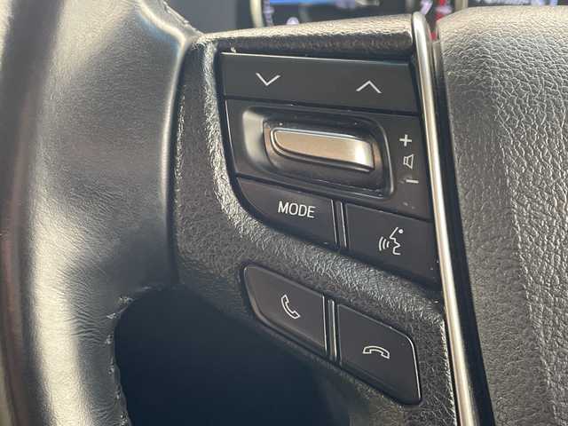 トヨタ アルファード G 兵庫県 2019(平31)年 7.3万km ホワイトパールクリスタルシャイン ・ワンオーナー車/・サンルーフ/・トヨタセーフティーセンス/・プリクラッシュセーフティ/・レーントレーシングアシスト/・レーダークルーズコントロール/・オートマチックハイビーム/・パーキングサポートブレーキ/・ロードサインアシスト/・先行車発進告知/・ナノイー/・純正10型ナビ＆フルセグ＆BT＆USB＆DVD&HDMI/・純正12型フリップダウンモニター/・両側パワースライドドア/・バックカメラ/・ビルトインETC2.0/・ベージュ革シート/・前席パワーシート/・運転席メモリーシート/・前席シートヒーター/・前席シートベンチレーション/・助手席、2列目オットマン/・ステアリングスイッチ/・ウッドコンビステアリング/・スマートキー/・プッシュスタート/・3眼LEDヘッドライト/・LEDフォグ/・オートライト/・AC１００V/・純正17インチアルミホイール