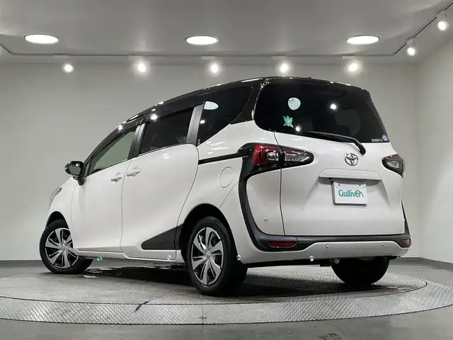 トヨタ シエンタ G クエロ 愛知県 2019(令1)年 7.6万km ヴィンテージブラウンパールクリスタルシャイン/ホワイトパールクリスタルシャイン ツートンカラー/純正SDナビ/CD/DVD/BT/フルセグTV/全方位カメラ/ビルドinETC/トヨタセーフティーセンス/衝突軽減ブレーキ/レーンキープアシスト/先行車発進お知らせ機能/LEDヘッドライト/オートライト/オートハイビーム/両側パワースライドドア/スマートキー/プッシュスタート/純正ドライブレコーダー