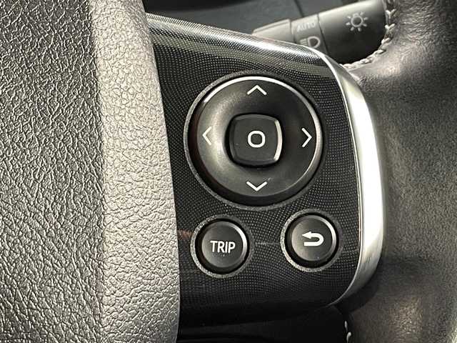 トヨタ シエンタ G クエロ 愛知県 2019(令1)年 7.6万km ヴィンテージブラウンパールクリスタルシャイン/ホワイトパールクリスタルシャイン ツートンカラー/純正SDナビ/CD/DVD/BT/フルセグTV/全方位カメラ/ビルドinETC/トヨタセーフティーセンス/衝突軽減ブレーキ/レーンキープアシスト/先行車発進お知らせ機能/LEDヘッドライト/オートライト/オートハイビーム/両側パワースライドドア/スマートキー/プッシュスタート/純正ドライブレコーダー