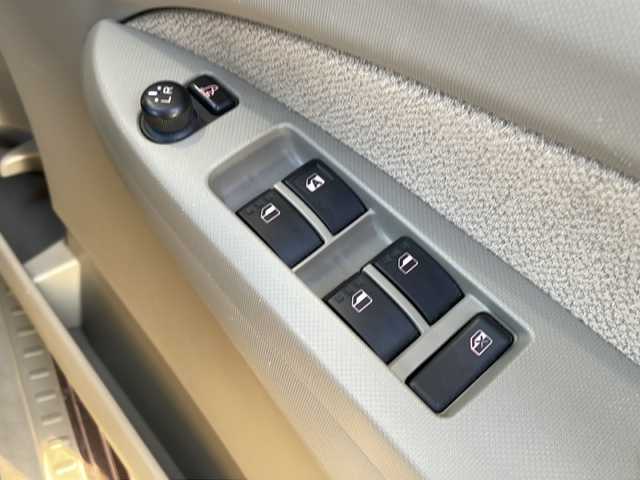 ダイハツ ムーヴ L 静岡県 2013(平25)年 8.4万km シルキーマルーンクリスタルメタリック 純正メモリナビ/・CD/・DVD/・フルセグＴＶ/・Bluetooth/・AM/・FM/主要装備/・ETC/・純正フロアマット/・Wエアバック/・リモコンキー/・純正ホイールキャップ