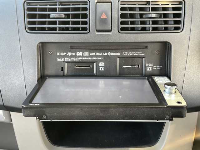 ダイハツ ムーヴ L 静岡県 2013(平25)年 8.4万km シルキーマルーンクリスタルメタリック 純正メモリナビ/・CD/・DVD/・フルセグＴＶ/・Bluetooth/・AM/・FM/主要装備/・ETC/・純正フロアマット/・Wエアバック/・リモコンキー/・純正ホイールキャップ