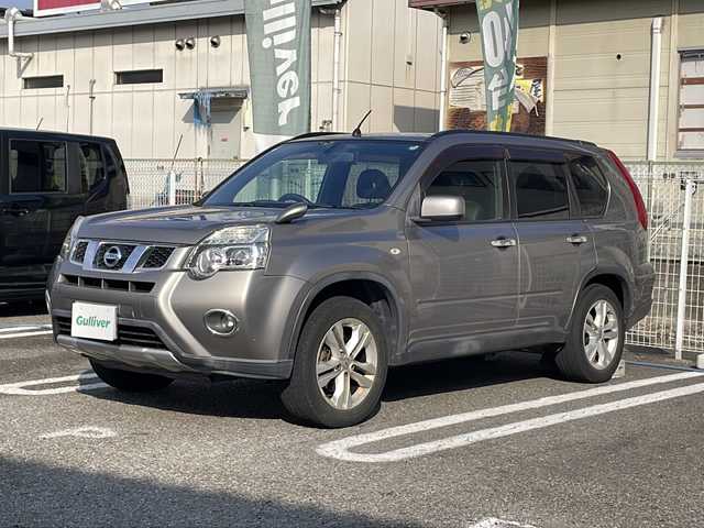 日産 エクストレイル 20X 兵庫県 2011(平23)年 9.4万km ブレードシルバー 4WD/社外ナビ/CD/DVD/Bluetooth/フルセグTV/前席シートヒーター/HIDヘッドランプ/ETC/フロアマット/ドアバイザー/社外AW付スタッドレスタイヤ4本積込（約7部山）