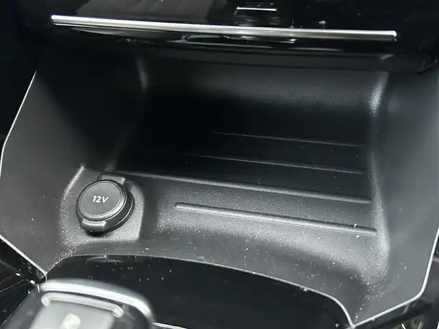 プジョー プジョー ２０８ GT 茨城県 2020(令2)年 5.1万km 赤 アクティブセーフティブレーキ　/ＡＣＣ　/ＬＫＡ　/ＢＳＭ　/Ｂカメラ　/パーキングセンサー　/ナビ　/１２セグ　/ＢＴ　/ＵＳＢ　/半革　/ＬＥＤ　/アンビエンスライト　/ワイヤレス充電　/ＥＴＣ　/純正１７インチＡＷ　/禁煙車