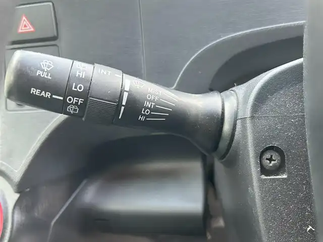 トヨタ アクア S 茨城県 2014(平26)年 8万km コバルトブルーメタリック メモリーナビ【地デジ/BT/AM/FM】/バックカメラ/ETC/オールシーズンタイヤ/前後録画ドライブレコーダー/スマートキープッシュスタート/15インチアルミホイール/純正フロアマット/ドアバイザー/リア5面プライバシーガラス/電動格納ドアミラー