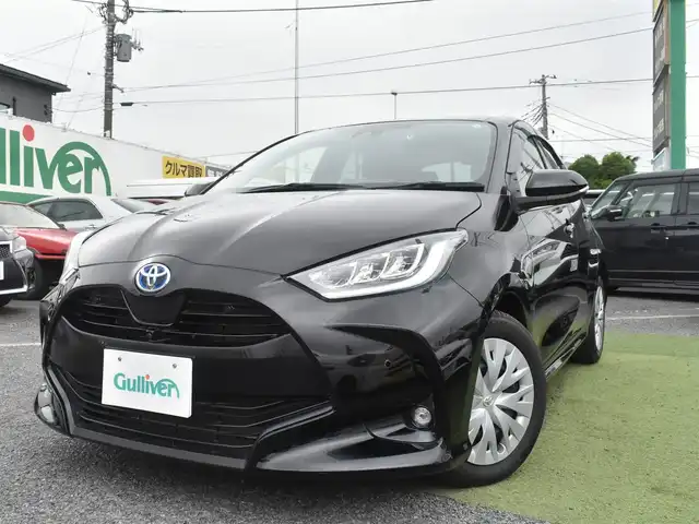 トヨタ ヤリス ハイブリッド Z 神奈川県 2022(令4)年 0.8万km ブラック ワンオーナー/ブラインドスポットモニター/アドバンストパークシステム（自動駐車システム）/セーフティセンス（衝突回避支援パッケージ）/プリクラッシュセーフティ/レーンレーシングアシスト/レーダークルーズコントロール/先行車発進告知機能/前後ドライブレコーダー/全方囲カメラ/ETC2.0/シートヒーター/純正フロアマット/ドアバイザー/保証書/取説ナビ説/スペアスマートキー/記録簿（R4、5）