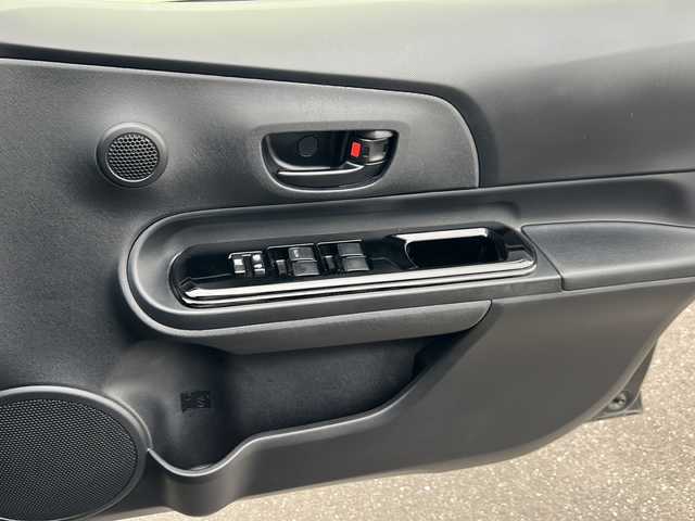 トヨタ アクア S スタイルブラック 茨城県 2020(令2)年 1.4万km ブラックマイカ 純正ディーラーSDナビ/AM/FM/Bluetooth/フルセグTV/バックカメラ/横滑り防止機能/前後コーナーセンサー/パーキングアシスト/衝突被害軽減システム/レーンキープアシスト/オートライト/オートマチックハイビーム/LEDヘッドライト/純正フロアマット/スマートキー/プッシュスタート/ビルトインETC