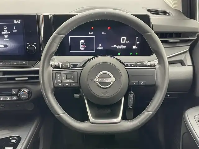 日産 ノート X 愛知県 2021(令3)年 5.3万km バーガンディー 純正９型ＤＡナビ　フルセグＴＶ　カープレイ　ＨＤＭＩ　全方位カメラ　寒冷地仕様　シートヒーター　ハンドルヒーター　ワイヤレス充電　ＢＳＭ　ＬＥＤオートライト　フォグ　ＥＴＣ２．０　コーナーセンサー　エマージェンシーブレーキ　オートホールド　禁煙車