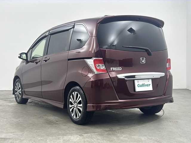 ホンダ フリード Gエアロ 兵庫県 2015(平27)年 7.3万km プレミアムディープロッソパール ・純正ナビ・TV・CD・DVD・SD・BT/・両側パワースライドドア/・バックカメラ/・ビルトインETC/・コーナーセンサー/・HIDライト/・社外革調シートカバー/・コンフォートビュー/・純正15インチアルミホイール/・純正フロアマット/・シートカバー/・オートライト/・スマートキー