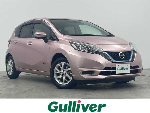 日産 ノート e－パワー X Vセレクション 三重県 2020(令2)年 2.5万km ピンク 禁煙車/純正SDナビ/CD/DVD/SD/BT/フルセグTV/全方位カメラ/衝突被害軽減ブレーキ/レーンキープアシスト/コーナーセンサー/デジタルインナーミラー/ETC/ステアリングスイッチ/オートハイビーム/スマートキー/スペアキー×1