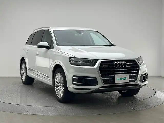 アウディ Ｑ７ 2．0TFSIクワトロ 兵庫県 2016(平28)年 5.1万km 白 純正ナビ/フルセグ CD DVD BT AUX USB/全方位モニター/レーダークルーズコントロール/衝突軽減ブレーキ/レーンキープアシスト/コーナーセンサー/パワーバックドア/ルーフレール/レザーシート/シートヒーター/パワーシート/電動格納サードシート/電子パーキング/オートホールド/LEDヘッドライト/オートライト/スマートキー
