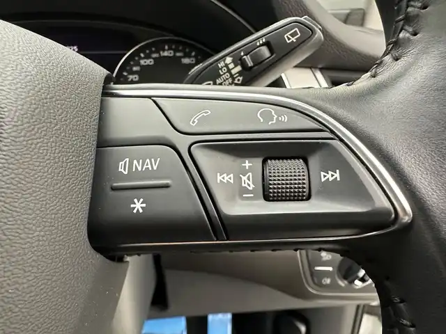 アウディ Ｑ７ 2．0TFSIクワトロ 兵庫県 2016(平28)年 5.1万km 白 純正ナビ/フルセグ CD DVD BT AUX USB/全方位モニター/レーダークルーズコントロール/衝突軽減ブレーキ/レーンキープアシスト/コーナーセンサー/パワーバックドア/ルーフレール/レザーシート/シートヒーター/パワーシート/電動格納サードシート/電子パーキング/オートホールド/LEDヘッドライト/オートライト/スマートキー