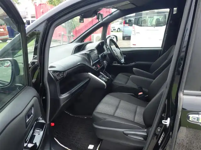 トヨタ ヴォクシー ZS 煌Ⅱ 千葉県 2020(令2)年 5万km ブラック ワンオーナー/Toyota Safety Sense/・プリクラッシュセーフティ/・レーンディパーチャーアラート/・オートハイビーム/クルーズコントロール/両側パワースライドドア/9インチ社外メモリーナビ/地デジTV/【DVD/CD再生機能　Bluetooth接続】/バックカメラ/フリップダウンモニター（PXH12X-R）/ドライブレコーダー/革巻きステアリング/ETC/LEDヘッドライト/フォグライト/ウインカーミラー/クリアランスソナー/純正16インチアルミホイル/スマートキー