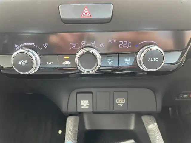 ホンダ フィット ネス 福島県 2020(令2)年 2.7万km プレミアムクリスタルレッドM ワンオーナー/ホンダコネクト9インチメモリーナビ/CD/DVD/SD/BT/USB/フルセグTV/モデューロエアロ/ホンダセンシング/レーダークルーズコントロール/クリアランスソナー/アイドリングストップ/ステアリングリモコン/バックカメラ/ビルトインETC 2.0/オートライト/LEDヘッドライト/フォグライト/ドアバイザー/フロアマット