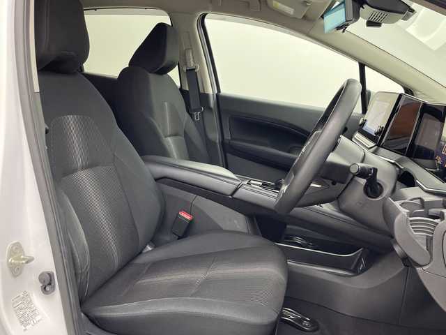 日産 ノート X 三重県 2021(令3)年 0.7万km ピュアホワイトパール 禁煙車/純正ナビ/AM/FM/BT/USB/HDMI/フルセグTV/スマホ連動/インテリジェントミラー/アラウンドビューモニター/BSM/置くだけ充電/電動パーキングブレーキ/クリアランスソナー/LEDライト/ETC/純正ドライブレコーダー/ステアリングリモコン/保証書
