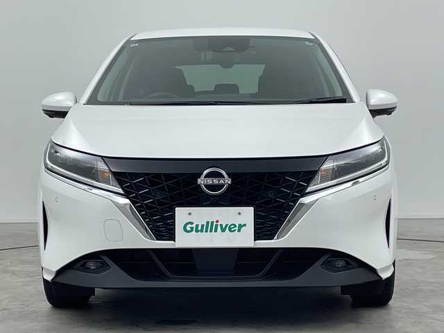 日産 ノート X 三重県 2021(令3)年 0.7万km ピュアホワイトパール 禁煙車/純正ナビ/AM/FM/BT/USB/HDMI/フルセグTV/スマホ連動/インテリジェントミラー/アラウンドビューモニター/BSM/置くだけ充電/電動パーキングブレーキ/クリアランスソナー/LEDライト/ETC/純正ドライブレコーダー/ステアリングリモコン/保証書
